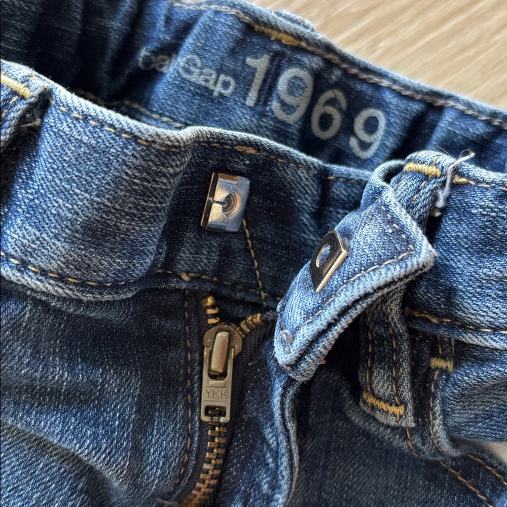 Baby Gap 2T Jeans - Picture 4 of 4